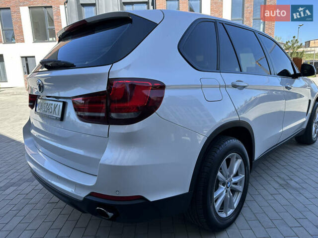 Белый БМВ Х5, объемом двигателя 2 л и пробегом 225 тыс. км за 25300 $, фото 23 на Automoto.ua