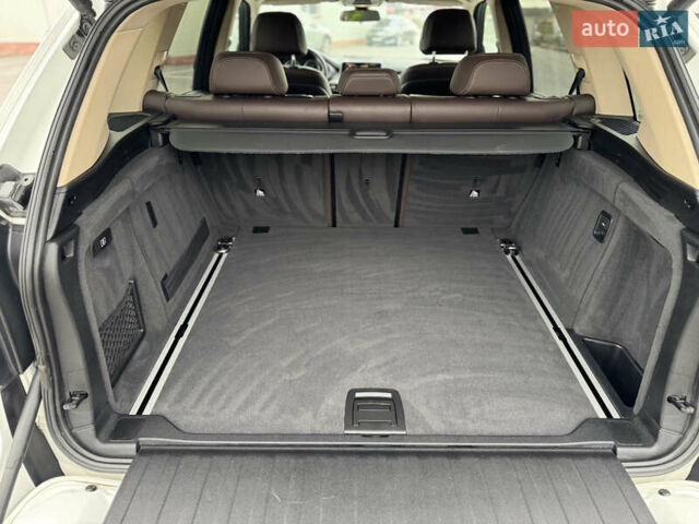 БМВ Х5 2016 в Тернополе на Automoto.ua Белый БМВ Х5, объемом двигателя 2 л и пробегом 137 тыс. км за 30500 $, фото 44 на Automoto.ua