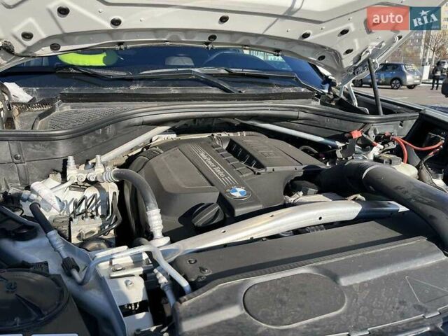 Белый БМВ Х5, объемом двигателя 3 л и пробегом 39 тыс. км за 28200 $, фото 32 на Automoto.ua