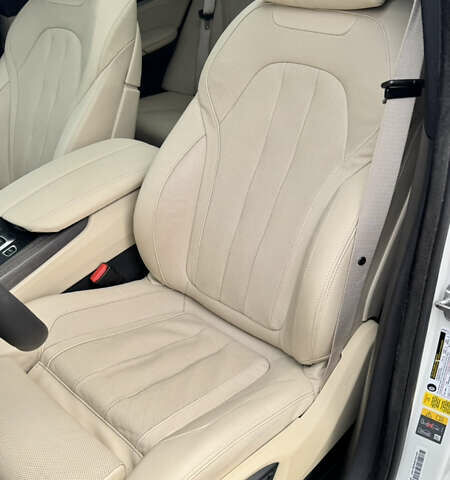 Білий БМВ Х5, об'ємом двигуна 2 л та пробігом 162 тис. км за 27900 $, фото 32 на Automoto.ua
