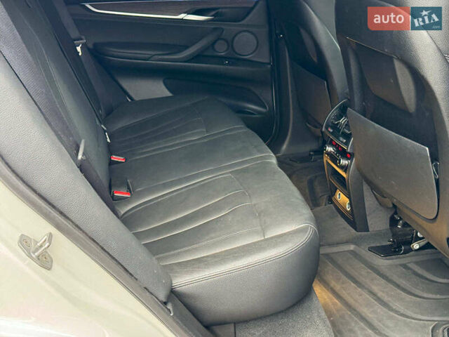 Белый БМВ Х5, объемом двигателя 2 л и пробегом 95 тыс. км за 29990 $, фото 23 на Automoto.ua