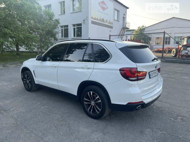 Білий БМВ Х5, об'ємом двигуна 2 л та пробігом 158 тис. км за 26000 $, фото 6 на Automoto.ua