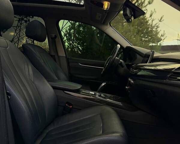 Белый БМВ Х5, объемом двигателя 2.98 л и пробегом 190 тыс. км за 28000 $, фото 15 на Automoto.ua