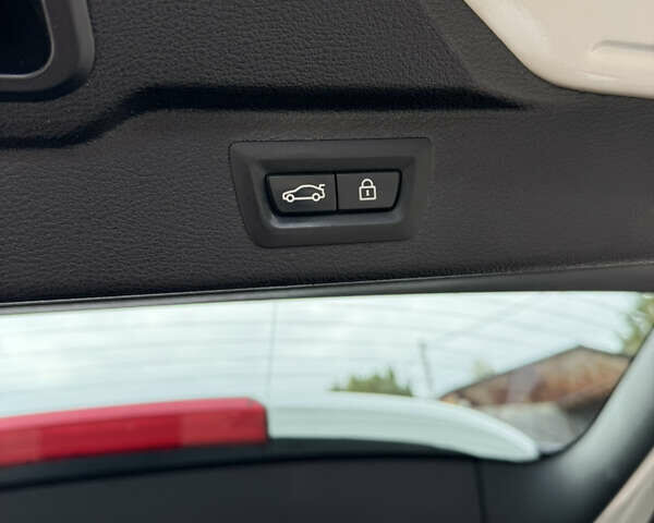 Белый БМВ Х5, объемом двигателя 2.99 л и пробегом 234 тыс. км за 33200 $, фото 17 на Automoto.ua