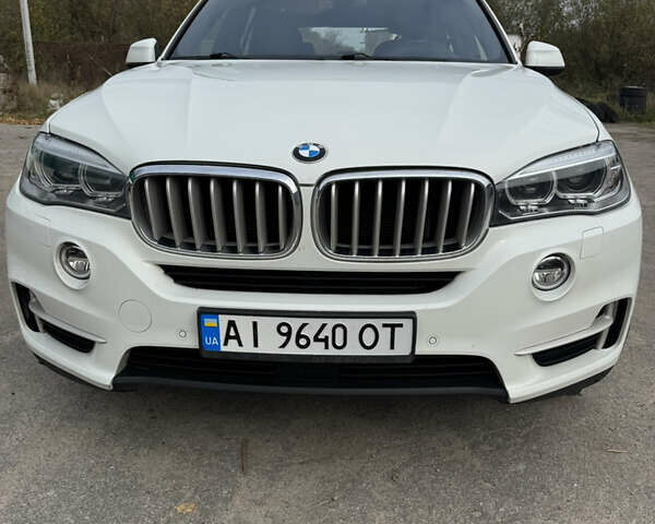 Белый БМВ Х5, объемом двигателя 2.99 л и пробегом 234 тыс. км за 31700 $, фото 2 на Automoto.ua