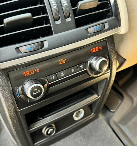 Білий БМВ Х5, об'ємом двигуна 2 л та пробігом 162 тис. км за 27900 $, фото 44 на Automoto.ua