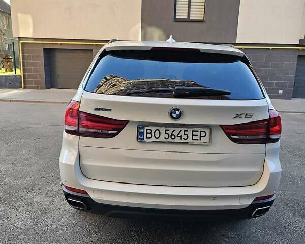 Білий БМВ Х5, об'ємом двигуна 2 л та пробігом 173 тис. км за 27200 $, фото 1 на Automoto.ua
