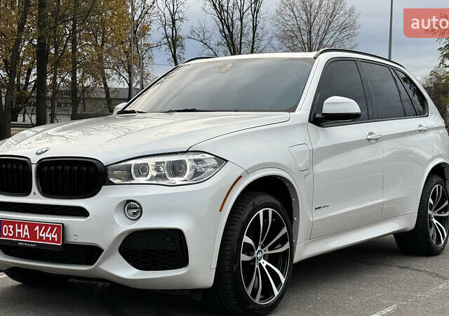 Білий БМВ Х5, об'ємом двигуна 2 л та пробігом 162 тис. км за 27900 $, фото 1 на Automoto.ua