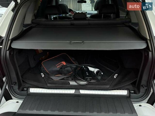 Белый БМВ Х5, объемом двигателя 2 л и пробегом 166 тыс. км за 28300 $, фото 24 на Automoto.ua