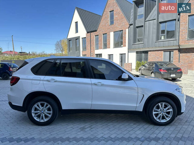 Белый БМВ Х5, объемом двигателя 2 л и пробегом 225 тыс. км за 25300 $, фото 14 на Automoto.ua
