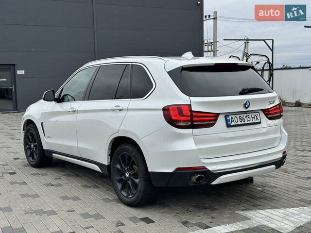 Белый БМВ Х5, объемом двигателя 2.98 л и пробегом 130 тыс. км за 28700 $, фото 5 на Automoto.ua