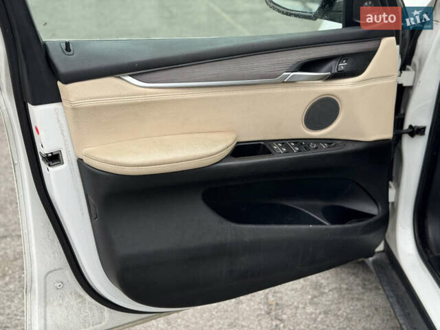 Белый БМВ Х5, объемом двигателя 2 л и пробегом 187 тыс. км за 19999 $, фото 10 на Automoto.ua