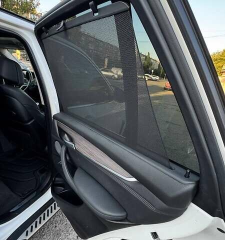 Белый БМВ Х5, объемом двигателя 2 л и пробегом 206 тыс. км за 26999 $, фото 57 на Automoto.ua