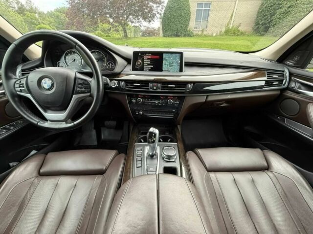 Белый БМВ Х5, объемом двигателя 3 л и пробегом 73 тыс. км за 6800 $, фото 10 на Automoto.ua