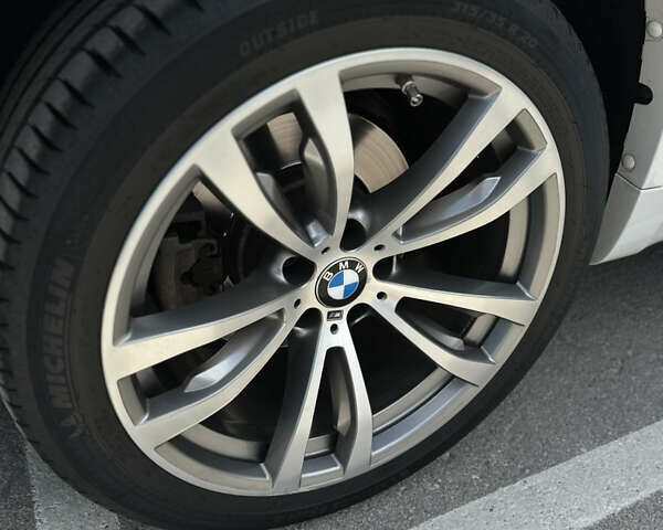 Белый БМВ Х5, объемом двигателя 2.99 л и пробегом 176 тыс. км за 42000 $, фото 11 на Automoto.ua