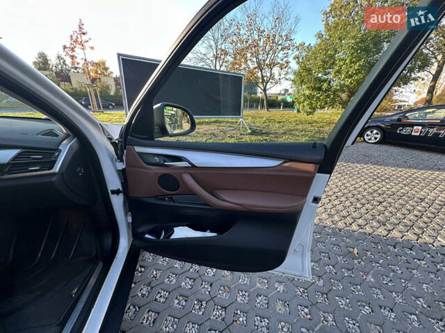 Белый БМВ Х5, объемом двигателя 2 л и пробегом 94 тыс. км за 34900 $, фото 18 на Automoto.ua