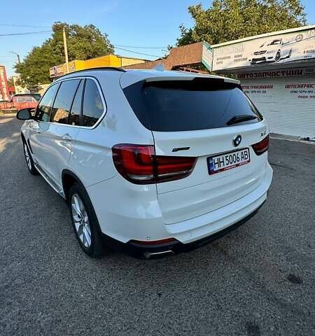Белый БМВ Х5, объемом двигателя 2 л и пробегом 206 тыс. км за 26999 $, фото 27 на Automoto.ua