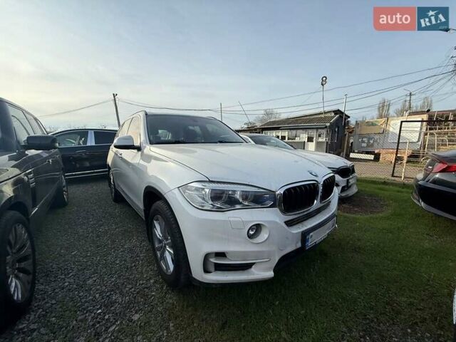 Белый БМВ Х5, объемом двигателя 2 л и пробегом 108 тыс. км за 25500 $, фото 1 на Automoto.ua