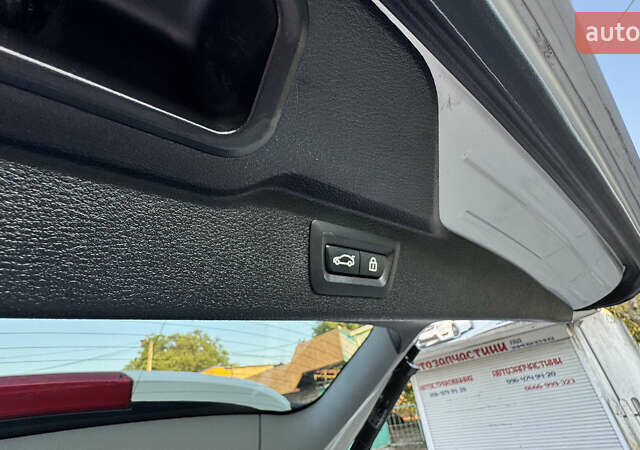 Білий БМВ Х5, об'ємом двигуна 2 л та пробігом 203 тис. км за 24499 $, фото 41 на Automoto.ua