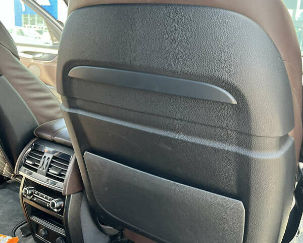 Белый БМВ Х5, объемом двигателя 2.99 л и пробегом 176 тыс. км за 42000 $, фото 15 на Automoto.ua