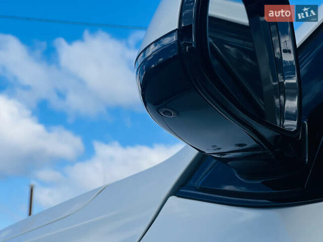 Білий БМВ Х5, об'ємом двигуна 2 л та пробігом 155 тис. км за 30999 $, фото 16 на Automoto.ua