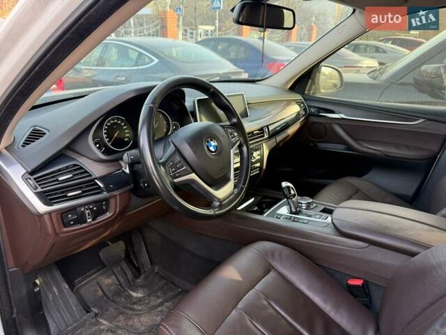 Белый БМВ Х5, объемом двигателя 2 л и пробегом 108 тыс. км за 25500 $, фото 6 на Automoto.ua