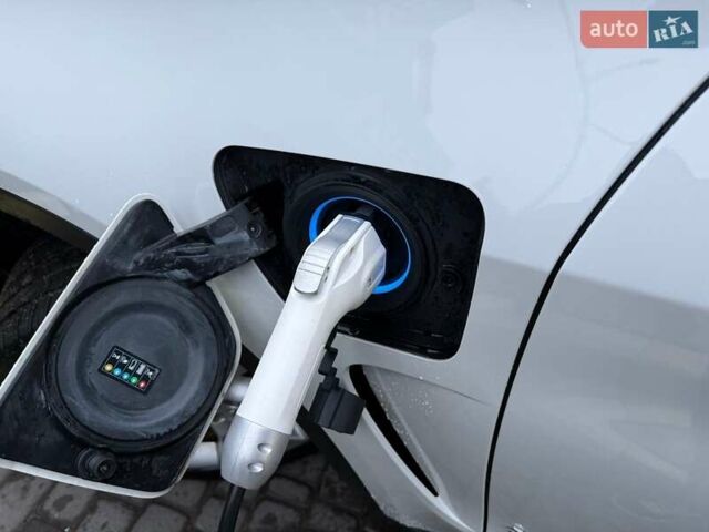 Белый БМВ Х5, объемом двигателя 2 л и пробегом 166 тыс. км за 28300 $, фото 8 на Automoto.ua