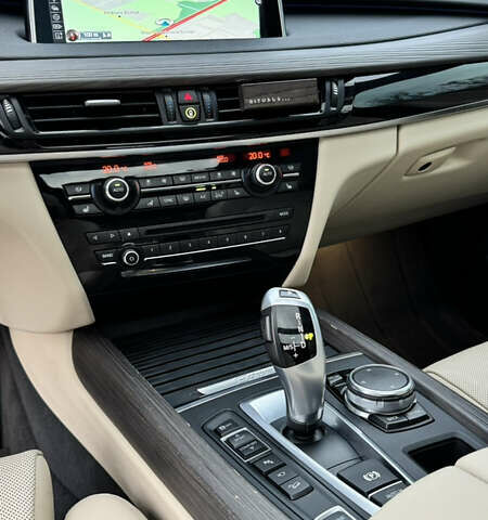 Білий БМВ Х5, об'ємом двигуна 2 л та пробігом 162 тис. км за 27900 $, фото 33 на Automoto.ua