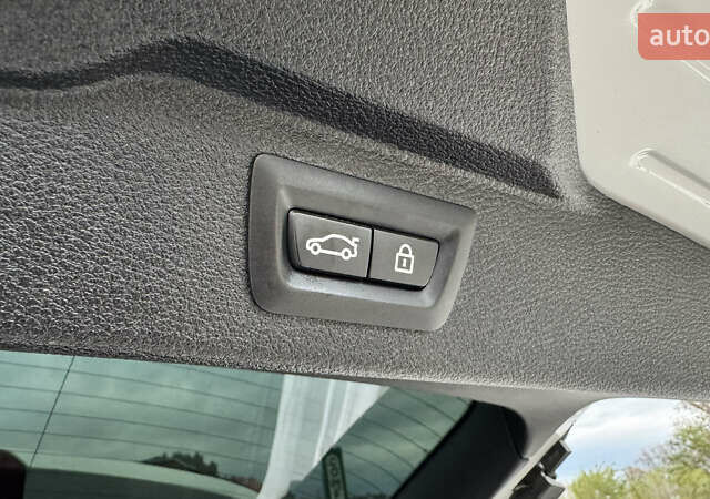 Білий БМВ Х5, об'ємом двигуна 2 л та пробігом 162 тис. км за 27900 $, фото 47 на Automoto.ua