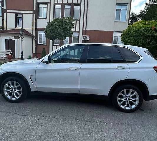 Белый БМВ Х5, объемом двигателя 2 л и пробегом 89 тыс. км за 23000 $, фото 3 на Automoto.ua
