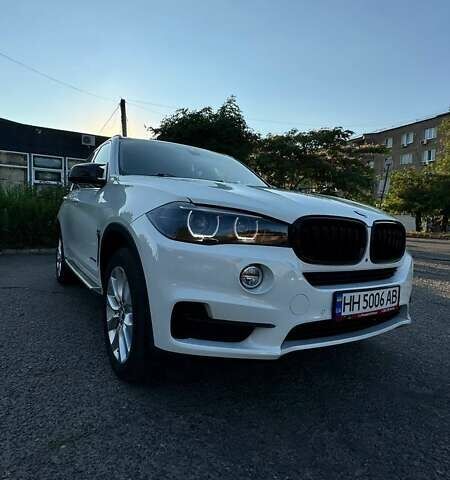 Белый БМВ Х5, объемом двигателя 2 л и пробегом 206 тыс. км за 26999 $, фото 6 на Automoto.ua