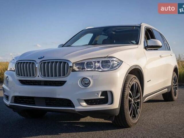 Белый БМВ Х5, объемом двигателя 2.98 л и пробегом 120 тыс. км за 30500 $, фото 3 на Automoto.ua