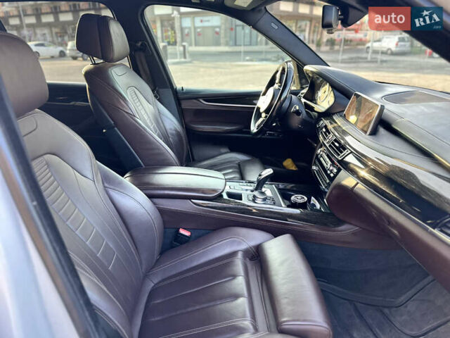 Белый БМВ Х5, объемом двигателя 4.39 л и пробегом 120 тыс. км за 33500 $, фото 8 на Automoto.ua