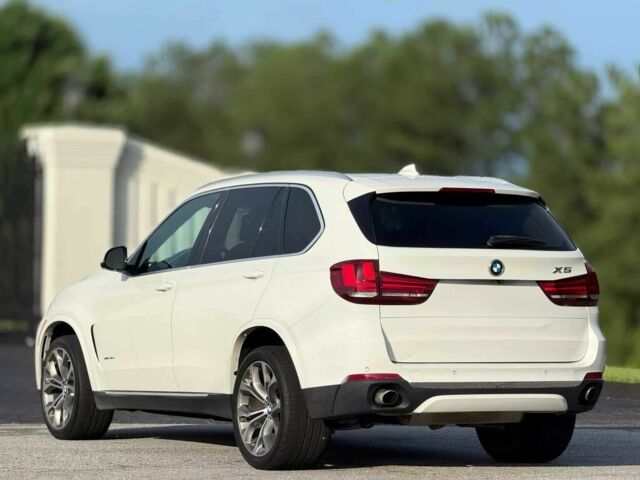 Белый БМВ Х5, объемом двигателя 3 л и пробегом 73 тыс. км за 6800 $, фото 4 на Automoto.ua