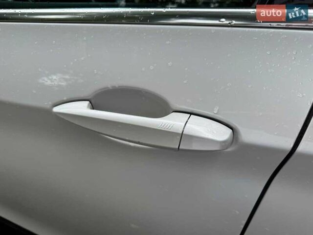 Белый БМВ Х5, объемом двигателя 3 л и пробегом 184 тыс. км за 30790 $, фото 9 на Automoto.ua