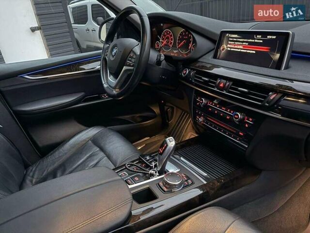 Белый БМВ Х5, объемом двигателя 2 л и пробегом 166 тыс. км за 28300 $, фото 9 на Automoto.ua