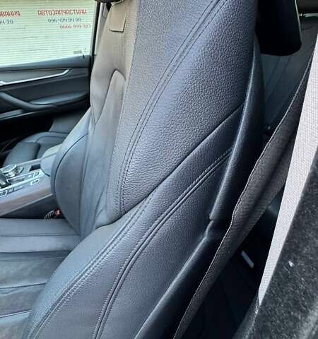 Белый БМВ Х5, объемом двигателя 2 л и пробегом 206 тыс. км за 26999 $, фото 26 на Automoto.ua