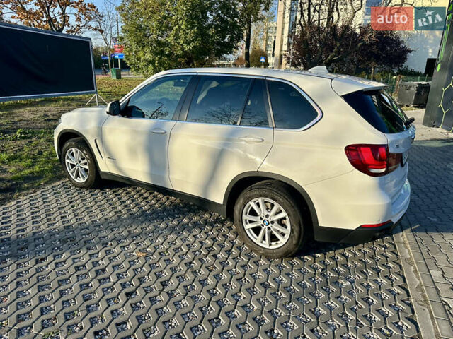 Белый БМВ Х5, объемом двигателя 2 л и пробегом 94 тыс. км за 34900 $, фото 4 на Automoto.ua