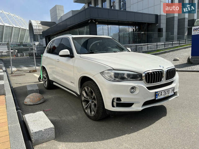 Белый БМВ Х5, объемом двигателя 3 л и пробегом 210 тыс. км за 27000 $, фото 4 на Automoto.ua