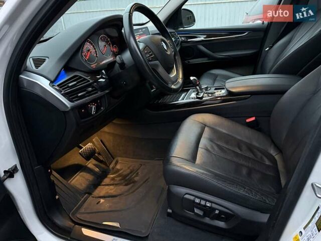 Белый БМВ Х5, объемом двигателя 2 л и пробегом 166 тыс. км за 28300 $, фото 11 на Automoto.ua