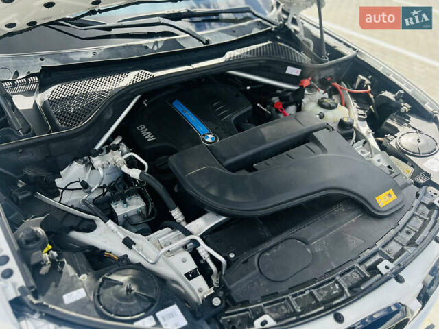 Білий БМВ Х5, об'ємом двигуна 2 л та пробігом 155 тис. км за 30999 $, фото 46 на Automoto.ua