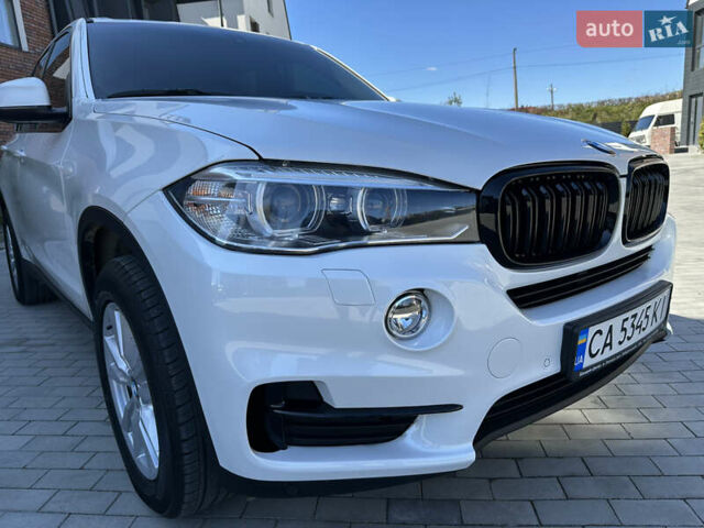 Белый БМВ Х5, объемом двигателя 2 л и пробегом 225 тыс. км за 25300 $, фото 19 на Automoto.ua