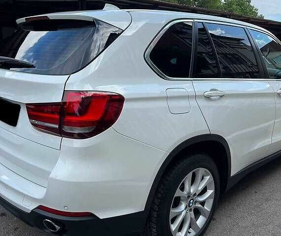 Белый БМВ Х5, объемом двигателя 2 л и пробегом 89 тыс. км за 23000 $, фото 6 на Automoto.ua