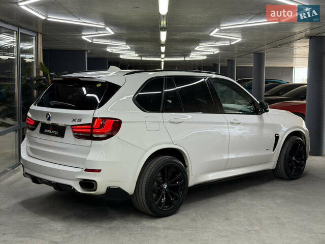 Білий БМВ Х5, об'ємом двигуна 4.39 л та пробігом 147 тис. км за 32900 $, фото 13 на Automoto.ua