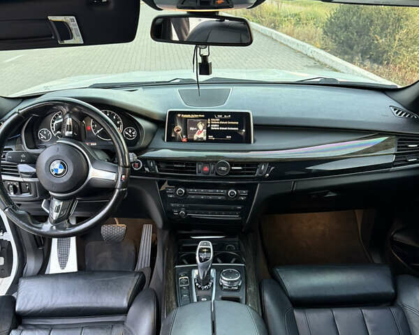 Белый БМВ Х5, объемом двигателя 2.98 л и пробегом 205 тыс. км за 27000 $, фото 10 на Automoto.ua