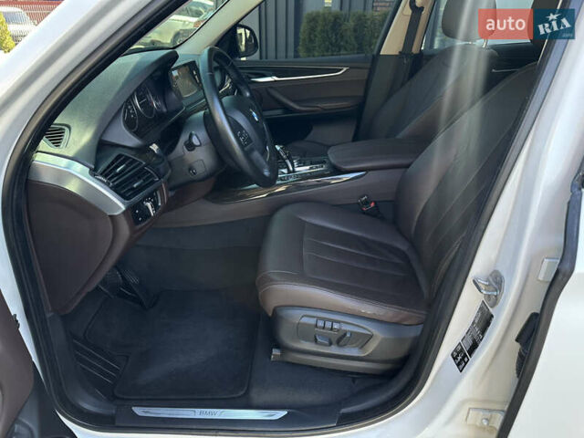 Белый БМВ Х5, объемом двигателя 2 л и пробегом 225 тыс. км за 25300 $, фото 35 на Automoto.ua