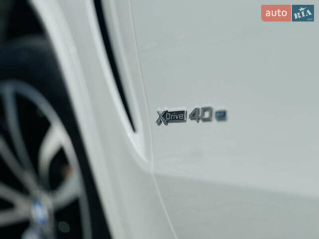 Білий БМВ Х5, об'ємом двигуна 2 л та пробігом 155 тис. км за 30999 $, фото 19 на Automoto.ua