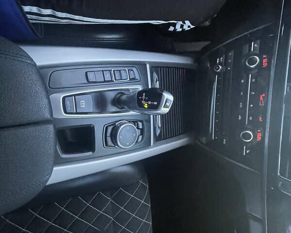 Білий БМВ Х5, об'ємом двигуна 2 л та пробігом 158 тис. км за 26000 $, фото 17 на Automoto.ua