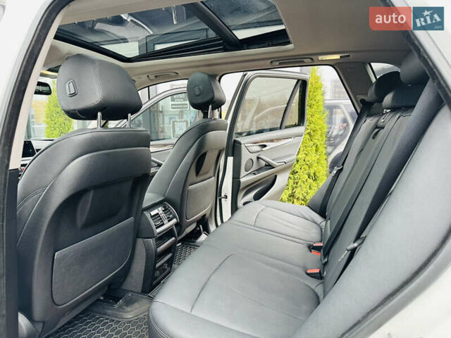 Белый БМВ Х5, объемом двигателя 3 л и пробегом 92 тыс. км за 23500 $, фото 17 на Automoto.ua