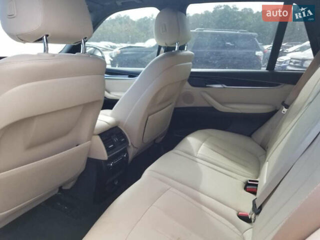 Белый БМВ Х5, объемом двигателя 3 л и пробегом 210 тыс. км за 27000 $, фото 9 на Automoto.ua